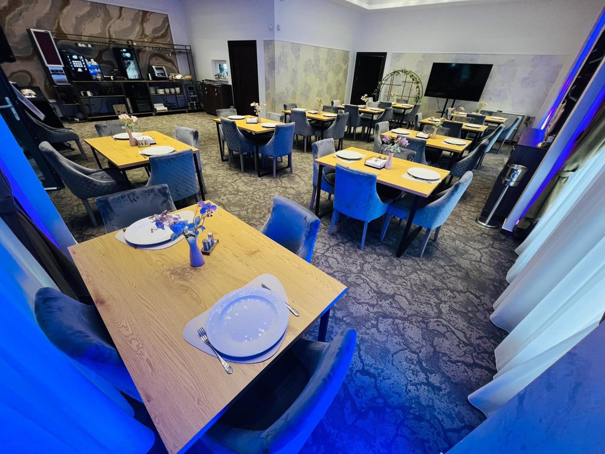 River Place 피테슈티 외부 사진